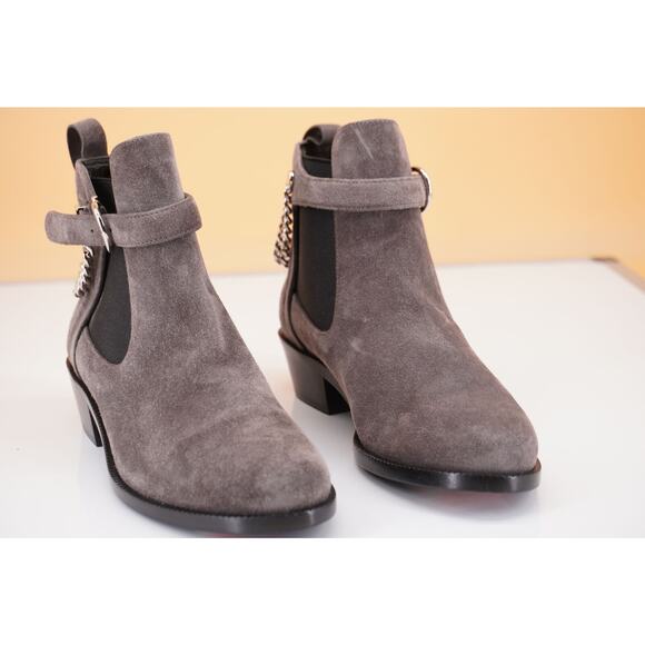 Salvatore Ferragamo Ardisievit Chain Ankle Boots Sz 6 C Chelsea $930 Grey Suede - Picture 3 of 9
